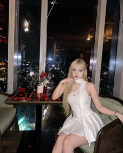 Celebrating Elegance and Rhythm: Iconic Vietnamese DJ Radiates Beauty in Stunning 27th Birthday Gallery - image 7