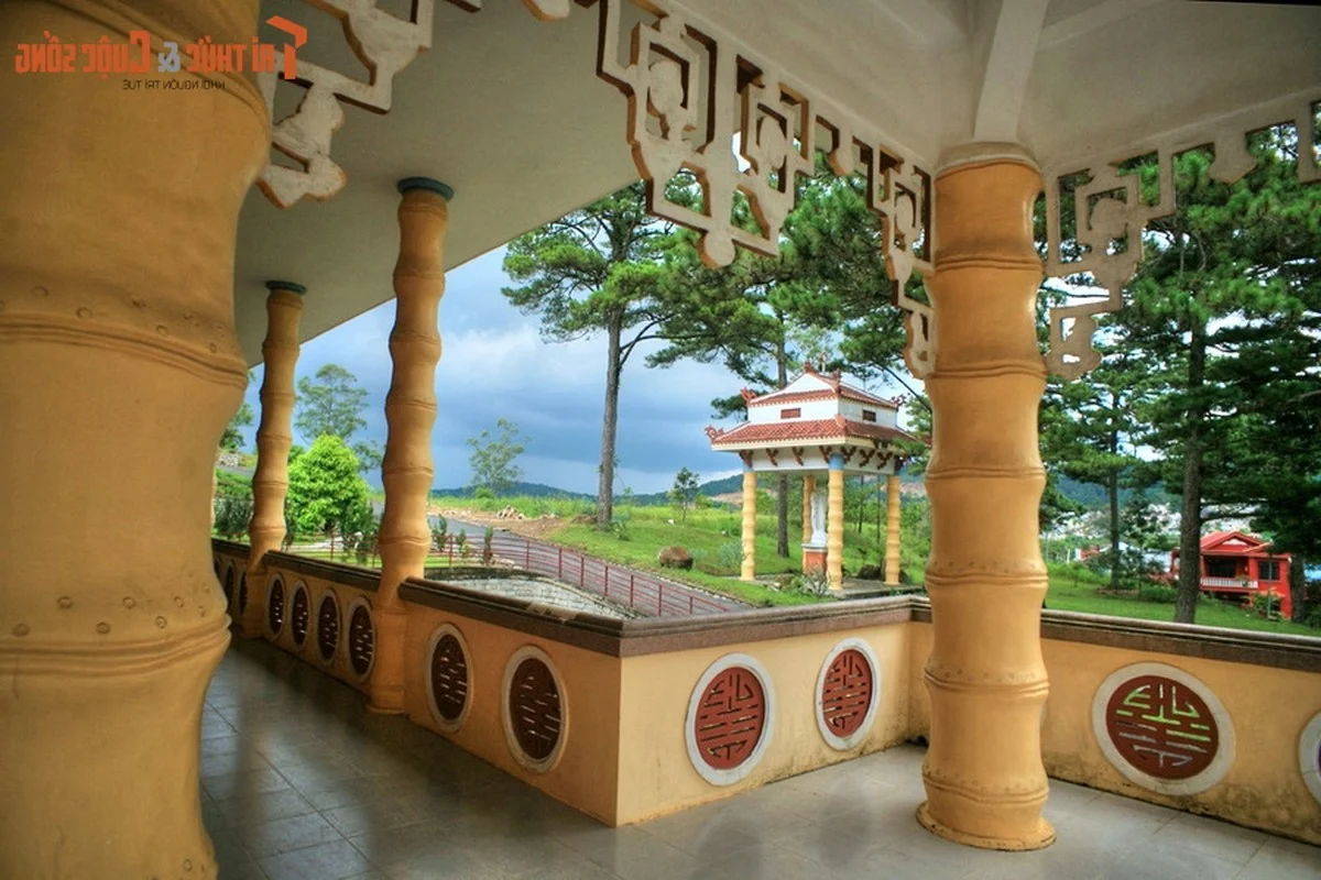Architectural Marvels: Discovering Vietnam’s Unique Fusion of Eastern and Western Church Designs