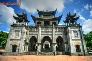 Architectural Marvels: Discovering Vietnam’s Unique Fusion of Eastern and Western Church Designs - image 8