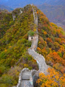 Top China Autumn Destinations Attracting International Tourists - image 4