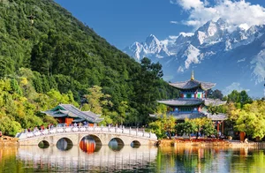 Top China Autumn Destinations Attracting International Tourists - image 6