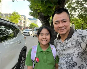 Do Thi Ha in Singapore & Kha Ngan’s Social Media Return: Celebrity Travel Trends - image 0