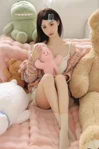 YiTuYu Art Language Vol.4351: Featuring the Delicate and Artistic Style of Mian Mian - image 4