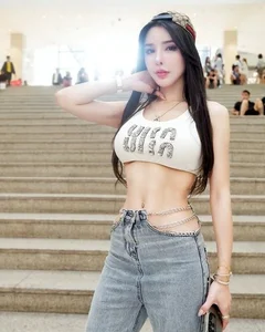 Stunning Hot Girl Rocking the Bold Underboob Fashion Trend with Confidence and Grace - image 8
