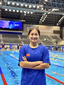 Stunning Everyday Style of the Vietnamese Female Swimmer Competing at the Paris 2024 Olympics - image 9