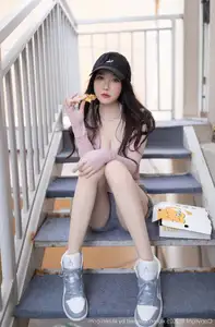 Yu Zi Jiang Fish (No.10542 XiuRen) – Captivating Beauty and Alluring Style - image 30
