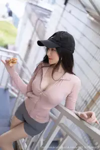 Yu Zi Jiang Fish (No.10542 XiuRen) – Captivating Beauty and Alluring Style - image 28