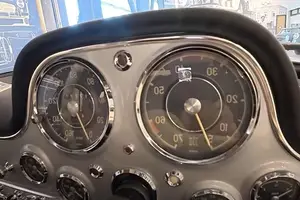 Million-Dollar Dream: Collector Trades Bugatti Veyron for Legendary Mercedes-Benz 300 SL Gullwing 1955 - image 1