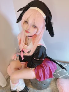 Captivating Shimoe Koharu Cosplay by Hidori Rose – Stunning Blue Archive Collection featuring 36 High-Quality Photos and Exclusive Video Content - image 2
