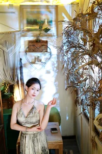 Elegant Portraiture: YiTuYu Art Language Vol.5546 Featuring Xiao Xiao Cheng Tong Xue - image 3