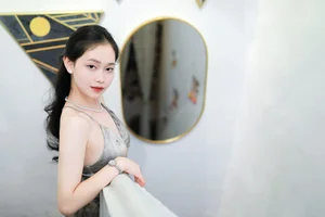 Elegant Portraiture: YiTuYu Art Language Vol.5546 Featuring Xiao Xiao Cheng Tong Xue - image 2