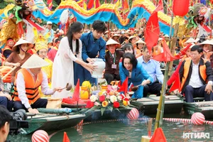 Experience the Majestic Trang An Festival: A Thousand-Year Heritage in Vietnam - image 6