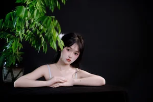 YiTuYu Art Language Vol.7261: Capturing the Grace of Xiao Xiao Yu - image 2