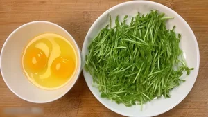 The Health Benefits of Pea Sprouts: A Superfood for Liver Detox and Improved Vision - image 2
