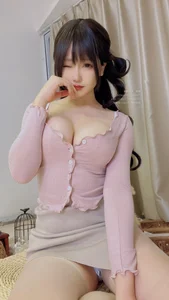 Soft and Elegant Aesthetic with Coser Nyako - image 11