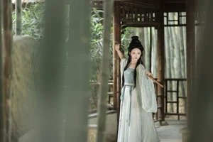 YiTuYu Art Language Vol.7352: A Vibrant Showcase of Xiao Yang Ai Gan Fan - image 3