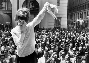 Revolutionary Fashion Trends: Iconic Styles That Redefined the Global Fashion Industry Throughout History - image 2