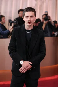 Golden Globe 2026 Red Carpet: Top A-List Fashion Trends and Highlights - image 3