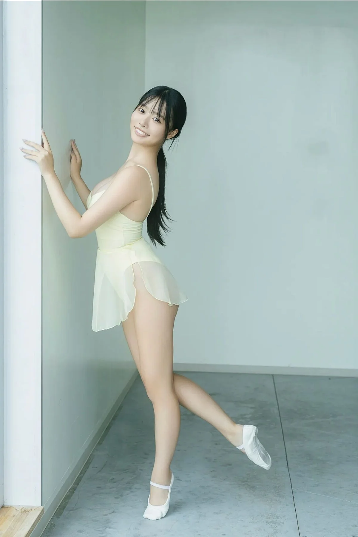 JP Momoha Takatsuru Digital Photo Book: Lovely Swan Vol. 1 from FRIDAY