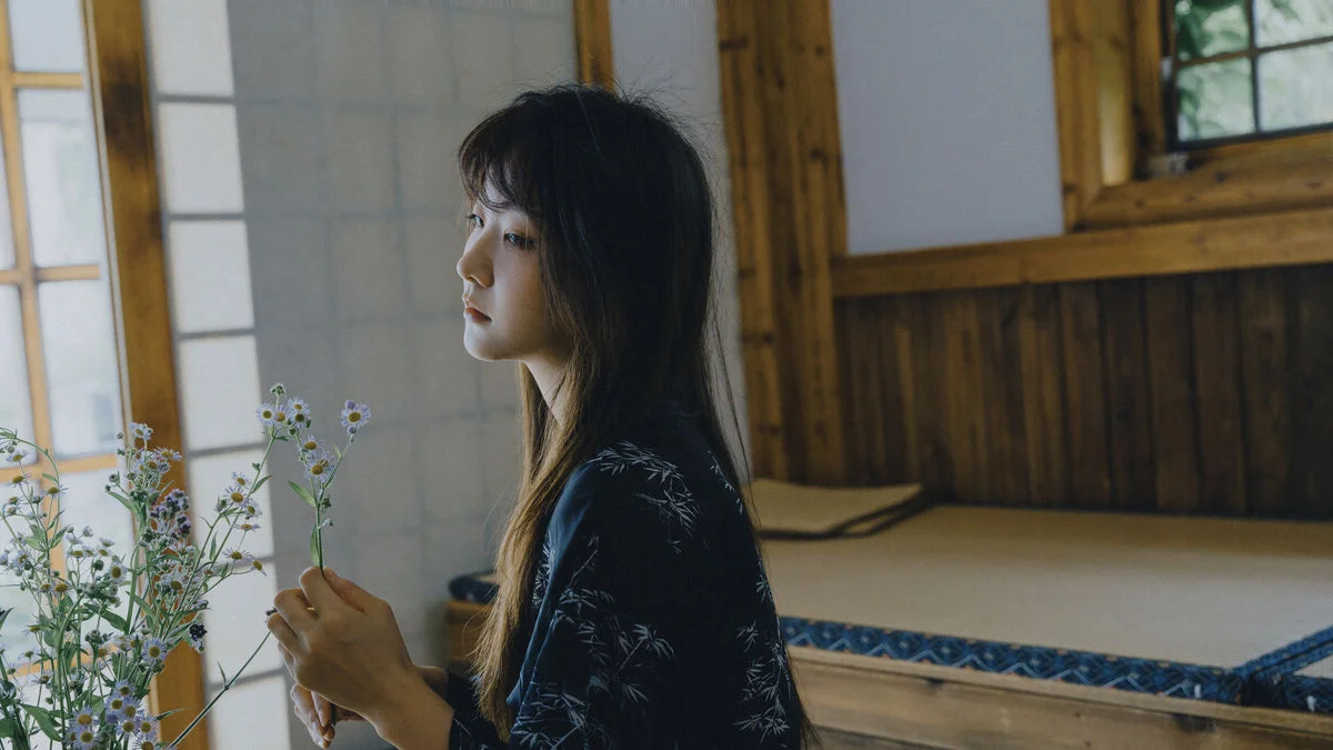 YiTuYu Art Language Vol.7450: The Timeless Beauty of Mu Mu