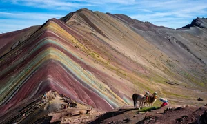 Exploring the Vibrant Rainbow Mountain: A Breathtaking Journey Through Nature’s Palette - image 4
