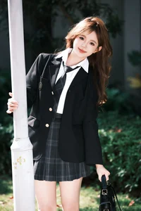 Chic and Contemporary Portfolios: YiTuYu Art Language Vol.7143 featuring Model Cc - image 3
