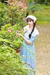 YiTuYu Art Language Vol.5854: Guan Ning Showcases Sophisticated Modern Aesthetics - image 13