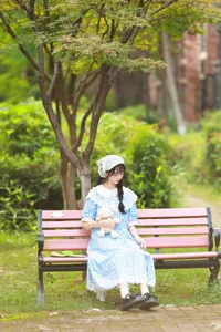 YiTuYu Art Language Vol.5854: Guan Ning Showcases Sophisticated Modern Aesthetics - image 32