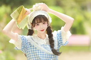 YiTuYu Art Language Vol.5854: Guan Ning Showcases Sophisticated Modern Aesthetics - image 23