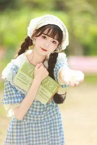 YiTuYu Art Language Vol.5854: Guan Ning Showcases Sophisticated Modern Aesthetics - image 26