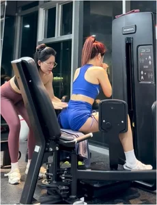 Fitness Inspiration: Hot Girl Ngọc Kem’s Stunning Gym Check-in and Workout Style - image 2