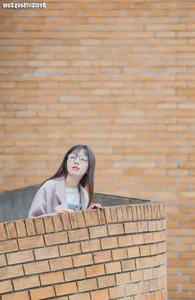 Captivating Visuals in YiTuYu Art Language Vol.4108 Gong Zi Bu Huai - image 9