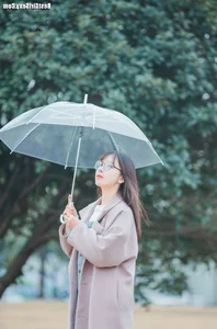 Captivating Visuals in YiTuYu Art Language Vol.4108 Gong Zi Bu Huai - image 3