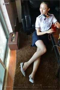 IESS Si Zu Bian Dang 135: New Model Momo in Gray Stockings and Flat Shoes Office Lady Style - image 61