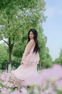 Artistic Evening Portrait Series: Model Ya Ya in YiTuYu Art Language Vol.9081 – Elegant Photography Amidst Evening Primroses - image 17