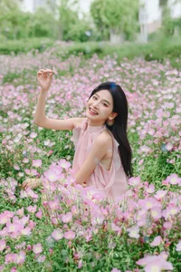 Artistic Evening Portrait Series: Model Ya Ya in YiTuYu Art Language Vol.9081 – Elegant Photography Amidst Evening Primroses - image 32