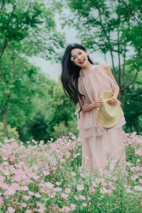 Artistic Evening Portrait Series: Model Ya Ya in YiTuYu Art Language Vol.9081 – Elegant Photography Amidst Evening Primroses - image 19