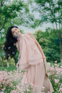 Artistic Evening Portrait Series: Model Ya Ya in YiTuYu Art Language Vol.9081 – Elegant Photography Amidst Evening Primroses - image 5
