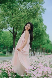 Artistic Evening Portrait Series: Model Ya Ya in YiTuYu Art Language Vol.9081 – Elegant Photography Amidst Evening Primroses - image 2