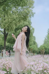 Artistic Evening Portrait Series: Model Ya Ya in YiTuYu Art Language Vol.9081 – Elegant Photography Amidst Evening Primroses - image 0