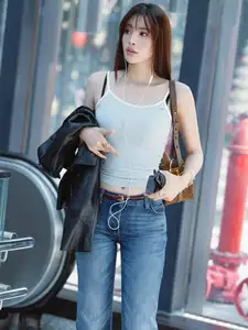Miss Tieu Vy: Vietnamese Beauty Dominates 'Tram Ty' Trend, Stunning Visuals Go Viral! - image 5