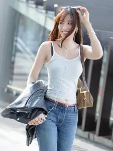 Miss Tieu Vy: Vietnamese Beauty Dominates 'Tram Ty' Trend, Stunning Visuals Go Viral! - image 4