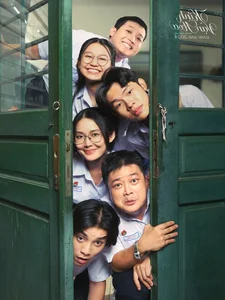 Kinh Van Hoa Cast Reunion: Anh Dao Surprises Fans with Timeless Beauty - image 6