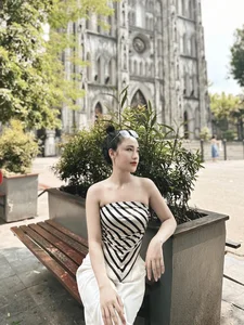 Postpartum Fitness Secrets: How Thanh Lam Maintains a Youthful Figure and Radiant Health After Two Kids - image 3