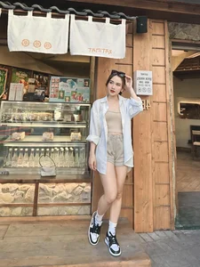Postpartum Fitness Secrets: How Thanh Lam Maintains a Youthful Figure and Radiant Health After Two Kids - image 8