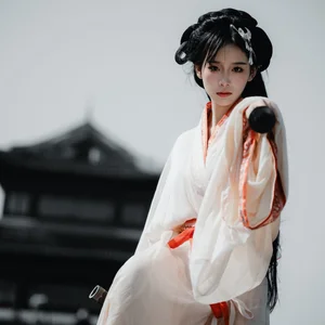 A Timeless Echo of Wuxia: Xiao Xong’s Ethereal Sword Dance - image 31
