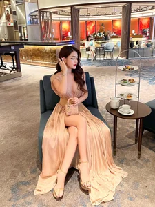 The Timeless Elegance of Huyen Luong: A Portrait of Modern Vietnamese Beauty - image 4