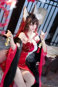 Coser Hua Xi Honoka as Honkai Star Rail's Enigmatic Forgotten Returner: Dive into Mystical Beauty! - image 2