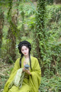 YiTuYu Art Language Vol.7320 Featuring Miao Su Su: Elegant Portrait Photography - image 42