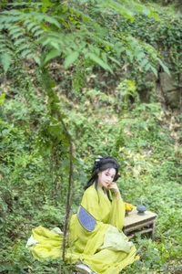 YiTuYu Art Language Vol.7320 Featuring Miao Su Su: Elegant Portrait Photography - image 57